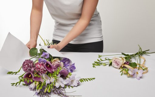 סידורי פרחים או זר פרחים סידורי פרחים או זר